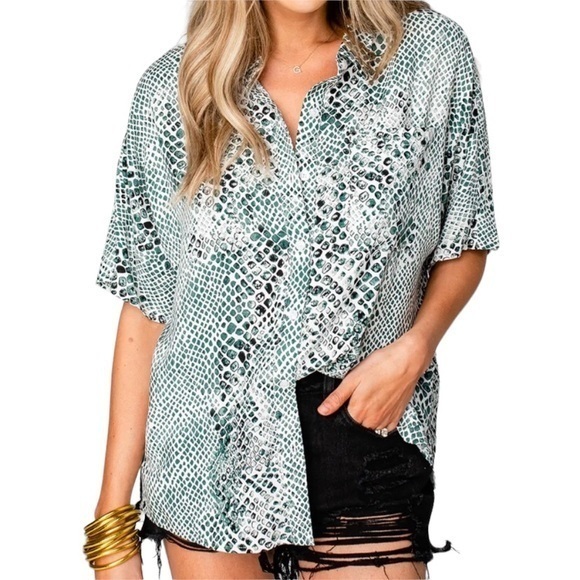 Buddy Love Women’s Small Snake Button Down Perry Top Short Sleeves Collared
